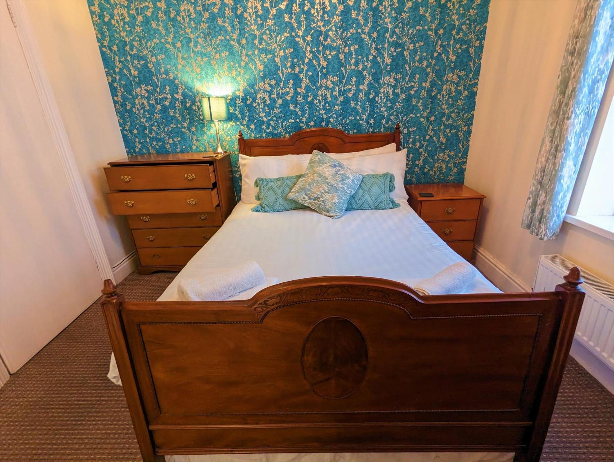The Senarth Bed & Breakfast Ландъндо Стая снимка